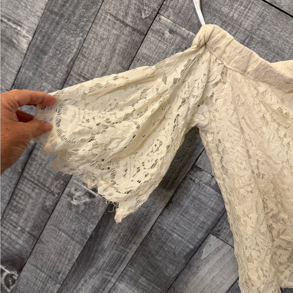 Jessica Simpson Cream Off Shoulder Lace Blouse. Boho Beachy Whimsical Fairy Core - Picture 5 of 8